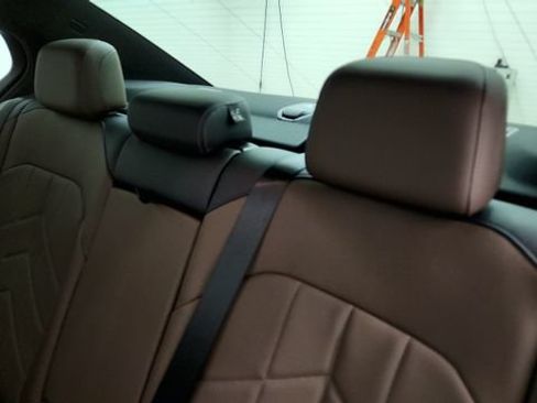 Used 2026 BMW 530i RWD image 39