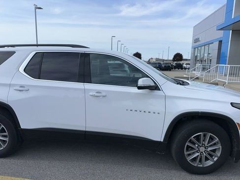 Used 2023 Chevrolet Traverse LT AWD/4WD image 5