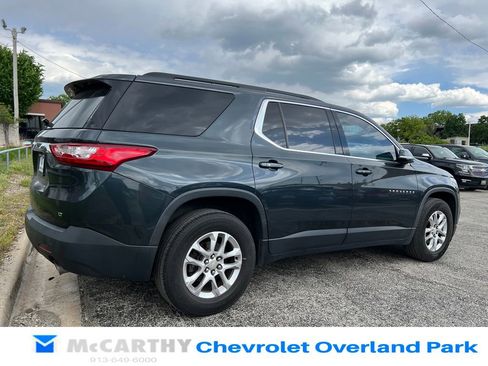 Used 2019 Chevrolet Traverse LT FWD image 3