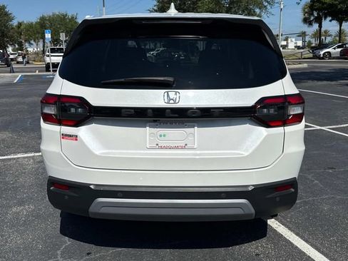 Certified 2024 Honda Pilot EX-L image 4