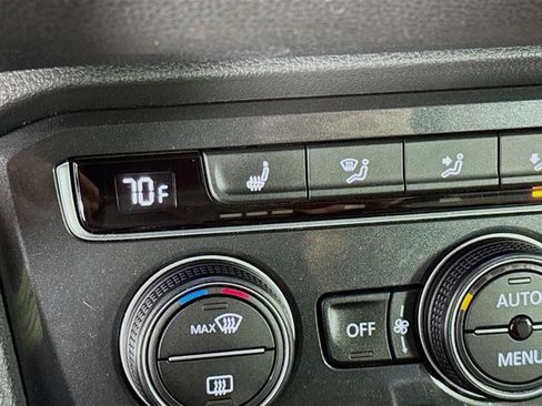 Used 2019 Volkswagen Tiguan SE w/ Panoramic Sunroof Package image 21