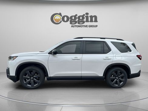 New 2026 Honda Pilot Sport image 4