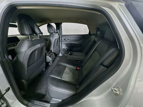 Used 2024 Nissan Ariya AWD image 29