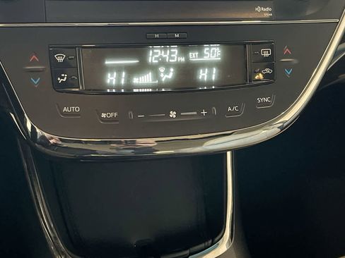 Used 2013 Toyota Avalon XLE Touring image 19