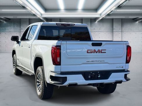 Used 2022 GMC Sierra 1500 AT4 w/ AT4 Premium Package image 5
