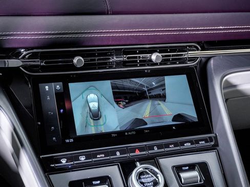 Used 2024 Aston Martin DB12 Coupe image 30