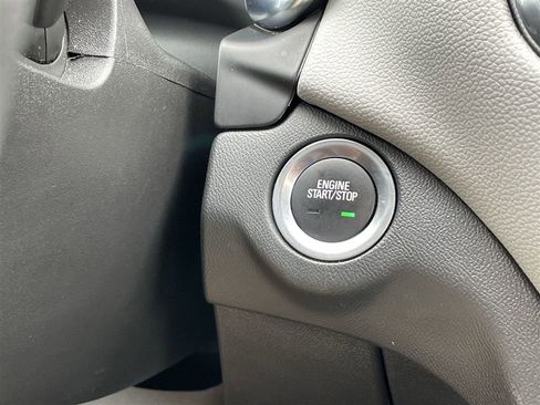 Used 2023 Chevrolet Equinox LT image 15