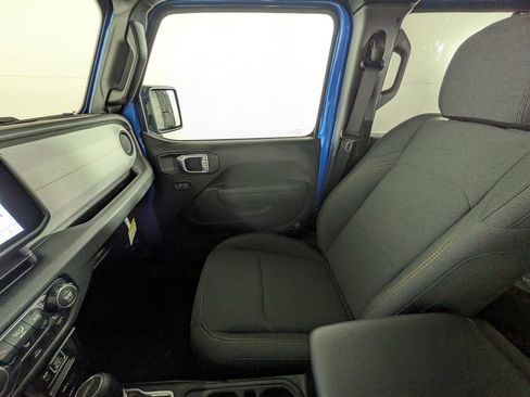 New 2026 Jeep Gladiator Willys image 25