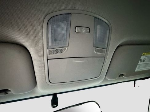 Used 2018 Hyundai Ioniq SEL image 21