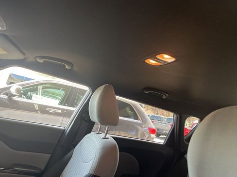 Used 2015 Kia Soul + w/ Audio Package image 10