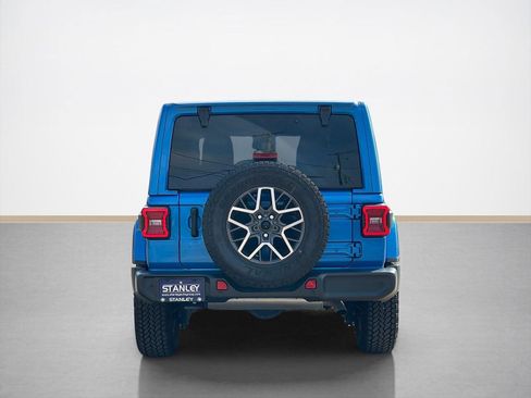 Used 2024 Jeep Wrangler Sahara w/ Safety Group image 6