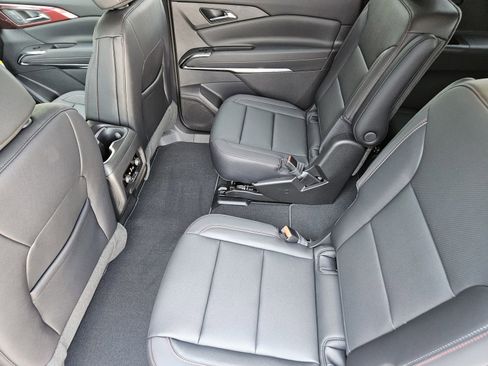 New 2026 Chevrolet Traverse Z71 w/ Driver Confidence Package image 25