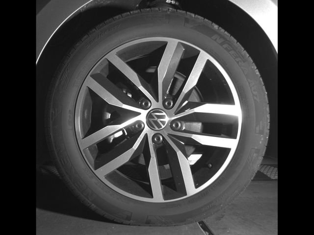 Used 2025 Volkswagen Jetta SE FWD image 9