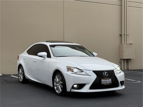 Used 2015 Lexus IS 250 image 3