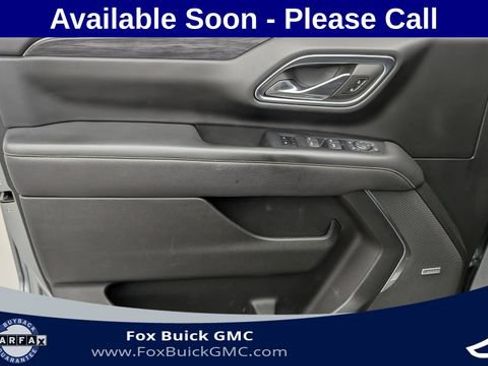 Certified 2023 GMC Yukon XL SLT w/ SLT Premium Package AWD/4WD image 26