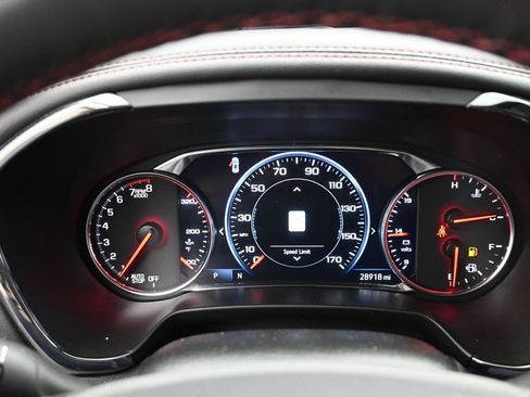 Used 2025 Chevrolet Blazer RS FWD image 13