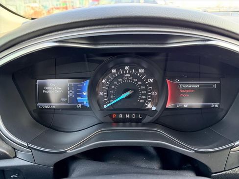 Used 2020 Ford Fusion SE image 20