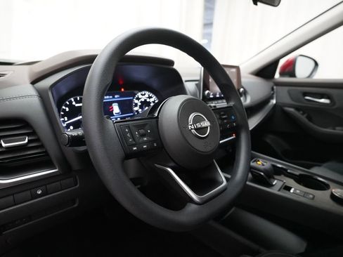 Certified 2022 Nissan Rogue SV AWD/4WD image 8