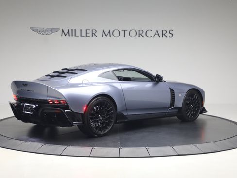 Used 2024 Aston Martin Valour RWD image 8