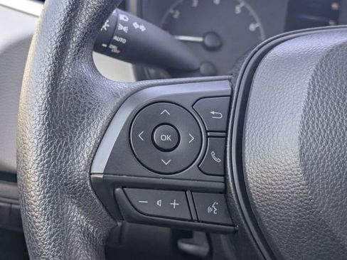 Used 2025 Toyota Corolla LE image 23