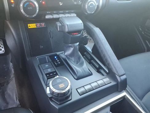 Used 2024 Toyota Tacoma TRD Sport image 18