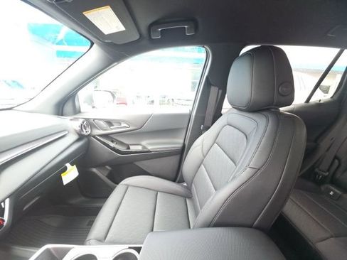 New 2026 Chevrolet Equinox LT w/ Convenience Package II image 21