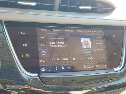 Used 2025 Cadillac XT6 Premium Luxury w/ Technology Package AWD/4WD image 28