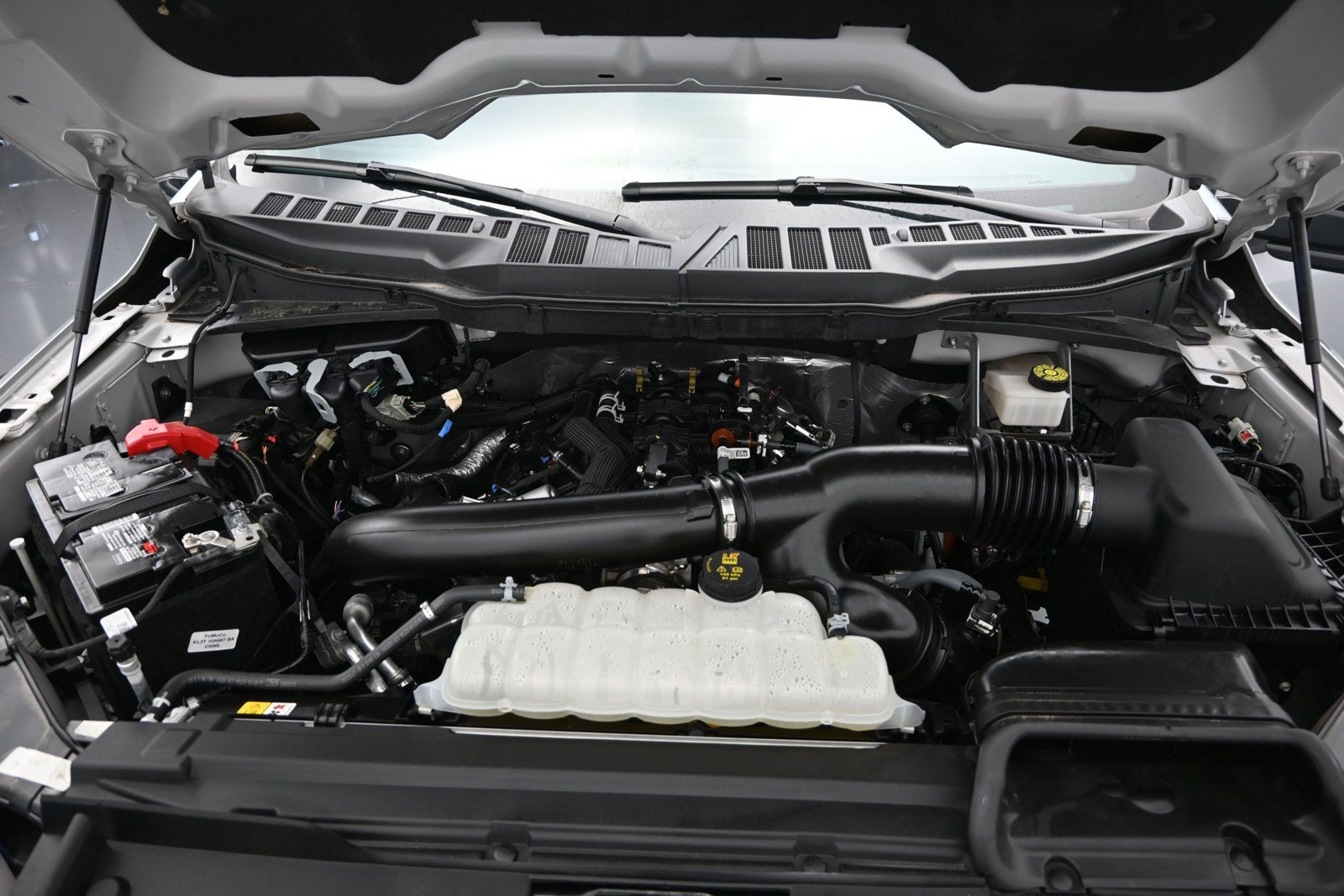 Used 2024 Ford F150 XLT w/ Equipment Group 302A MID AWD/4WD image 9