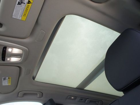 New 2026 Volvo XC60 B5 Plus w/ Protection Package Premier image 24