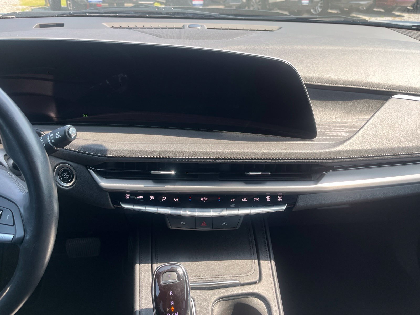 Used 2024 Cadillac XT4 Premium Luxury FWD image 10