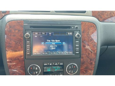 Used 2007 Chevrolet Tahoe LTZ w/ LTZ Preferred Equipment Group AWD/4WD image 18