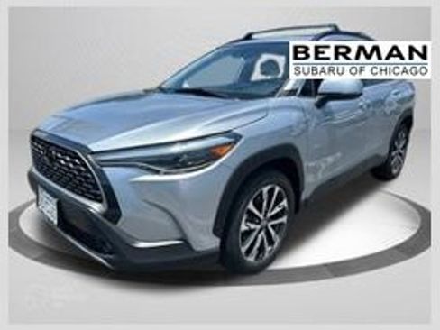Used 2022 Toyota Corolla Cross XLE w/ Convenience Package AWD/4WD image 1