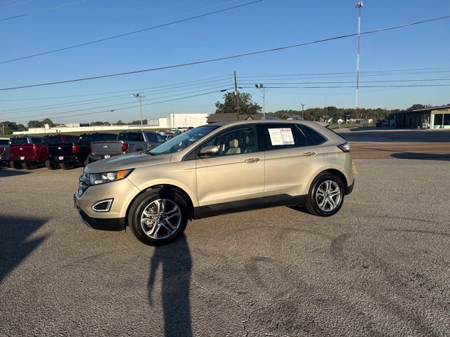 Used 2018 Ford Edge Titanium w/ Technology Package FWD image 2