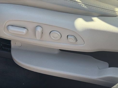 Used 2020 Buick Enclave Premium w/ Surround and Sites Package FWD image 15