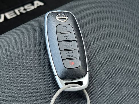 Used 2024 Nissan Versa SR image 27