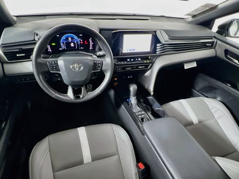 Used 2026 Toyota Camry SE w/ Convenience Package FWD image 29