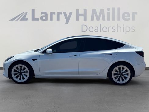 Used 2022 Tesla Model 3 Long Range AWD/4WD image 2