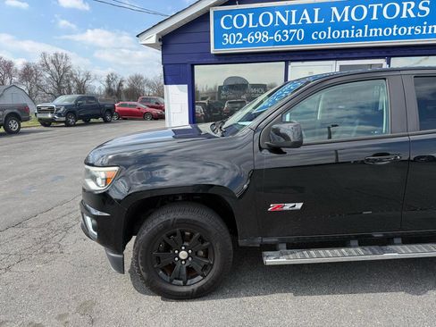 Used 2017 Chevrolet Colorado Z71 w/ Z71 Midnight Edition image 3