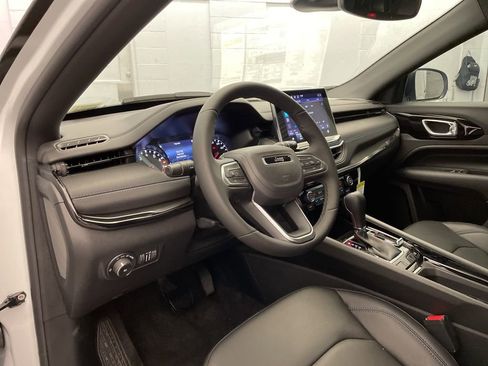 New 2026 Jeep Compass Limited image 13