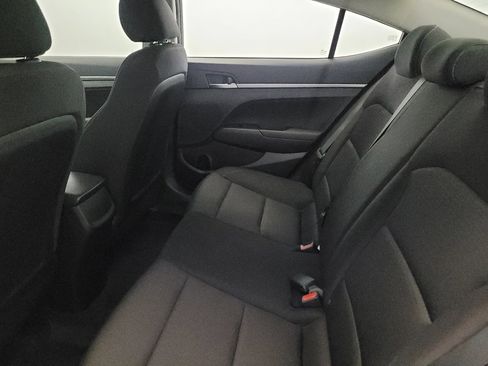 Used 2018 Hyundai Elantra SE w/ SE Connectivity Package 04 FWD image 18