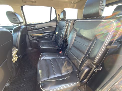 Used 2017 GMC Acadia Denali image 13