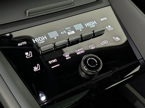 New 2026 Porsche Macan Electric image 32