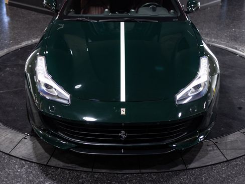 Used 2018 Ferrari GTC4Lusso image 23