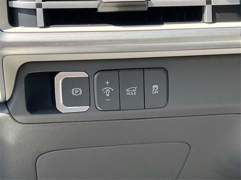 New 2025 Hyundai Santa Fe Calligraphy image 10