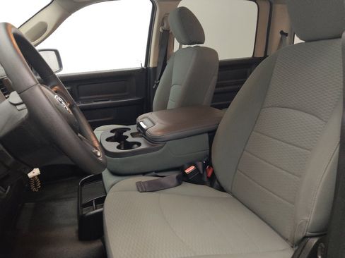 Used 2018 RAM 1500 Tradesman w/ Popular Equipment Group RWD image 17