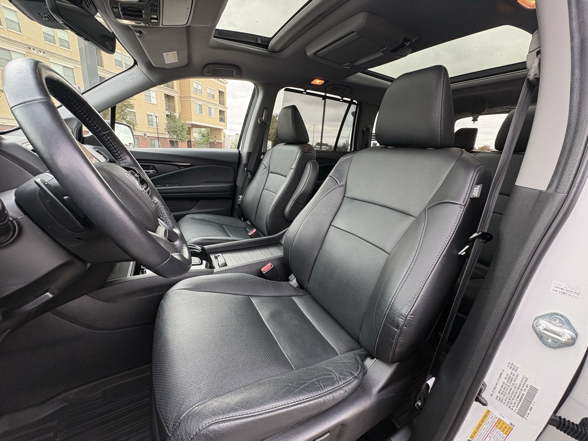 Used 2021 Honda Pilot Elite image 18