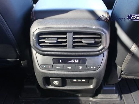 Used 2025 Honda Pilot TrailSport image 15