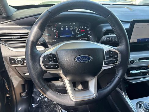 Used 2024 Ford Explorer XLT w/ Equipment Group 202A AWD/4WD image 11