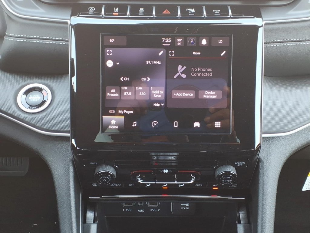 New 2026 Jeep Grand Cherokee Laredo AWD/4WD image 12