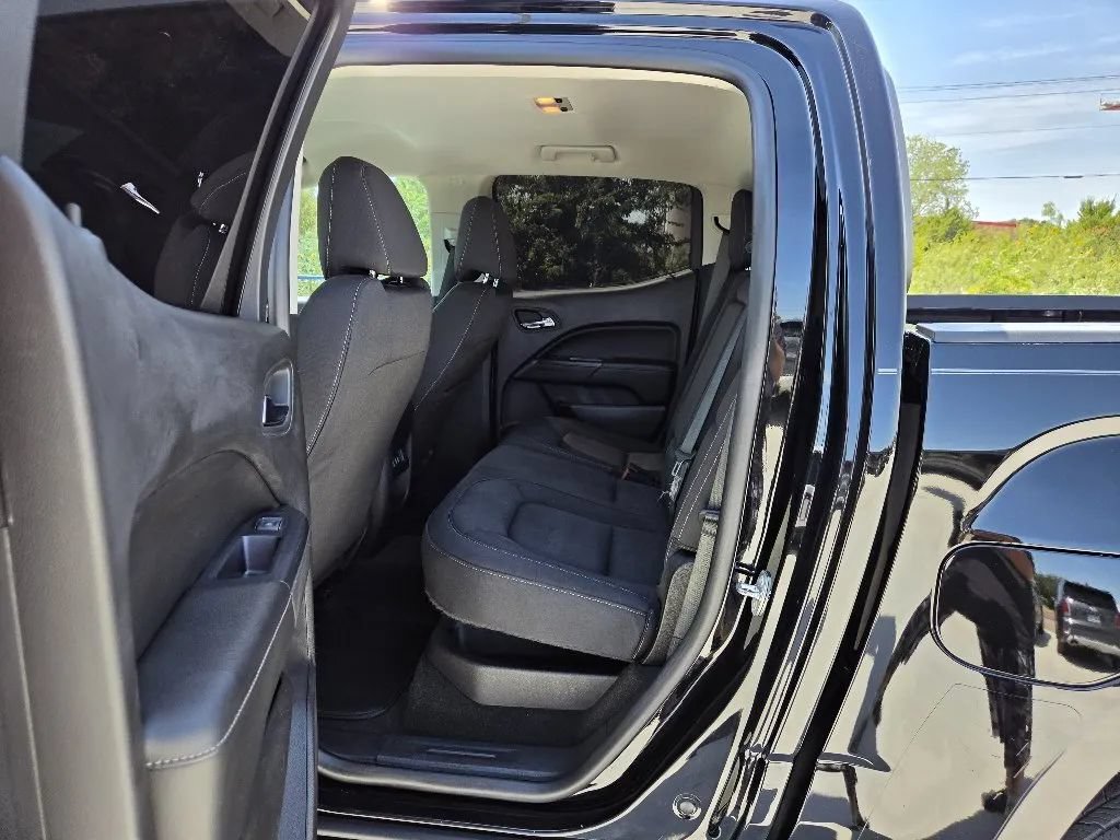 Used 2018 GMC Canyon SLE w/ SLE Convenience Package RWD image 16